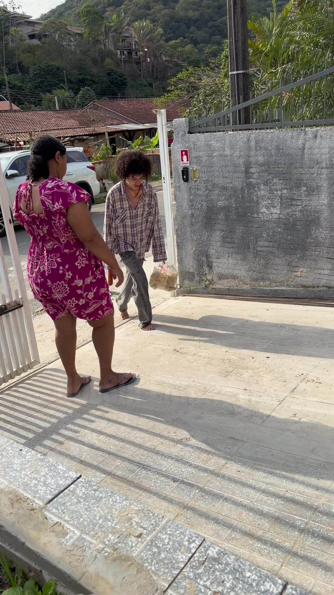 @Qu&eacute;sia e fam&iacute;lia J L