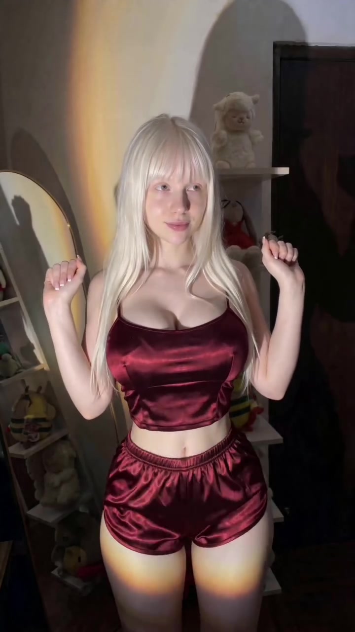 @_alinaviktoria