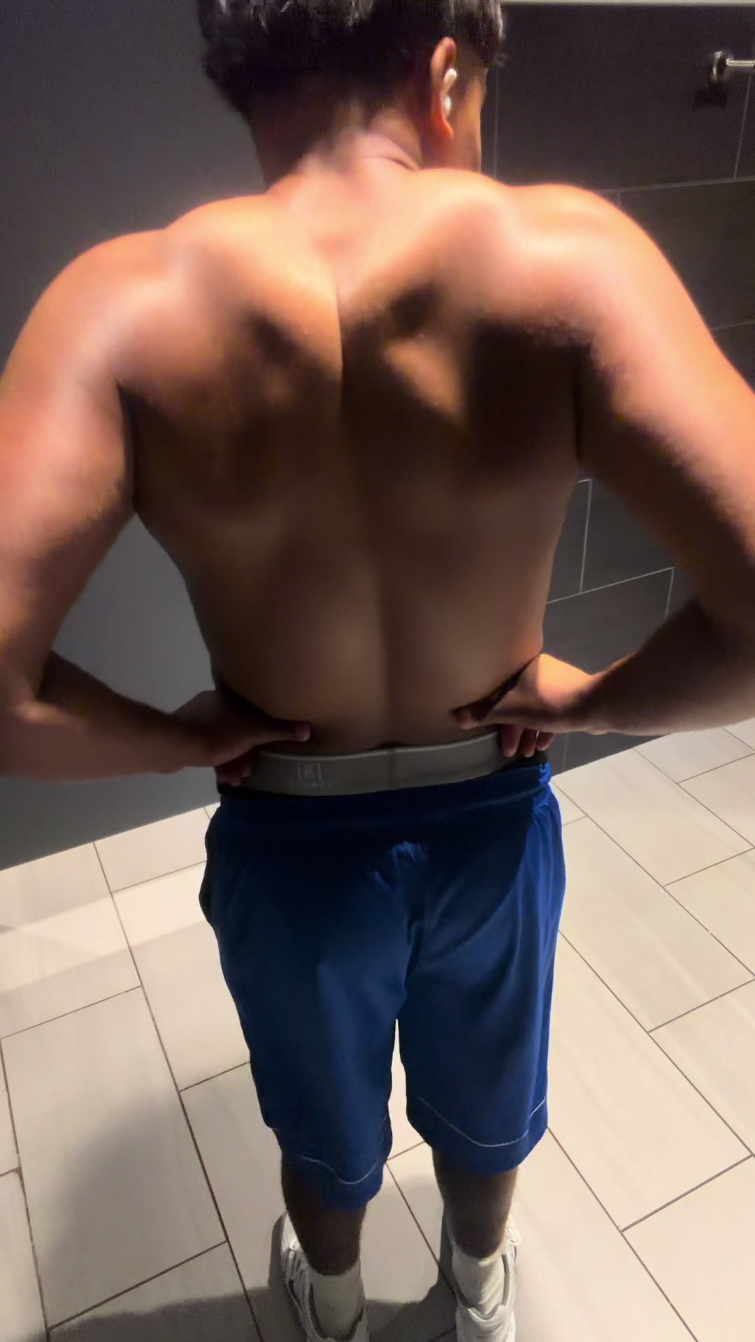 @azangymacc123