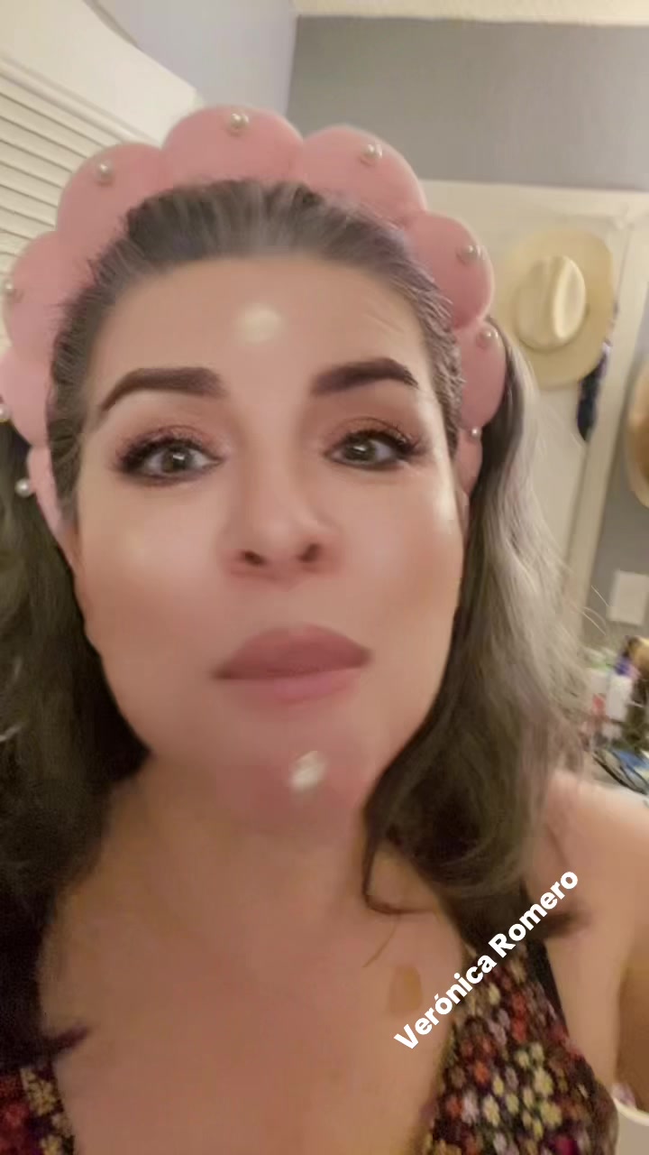 @Ver&oacute;nica