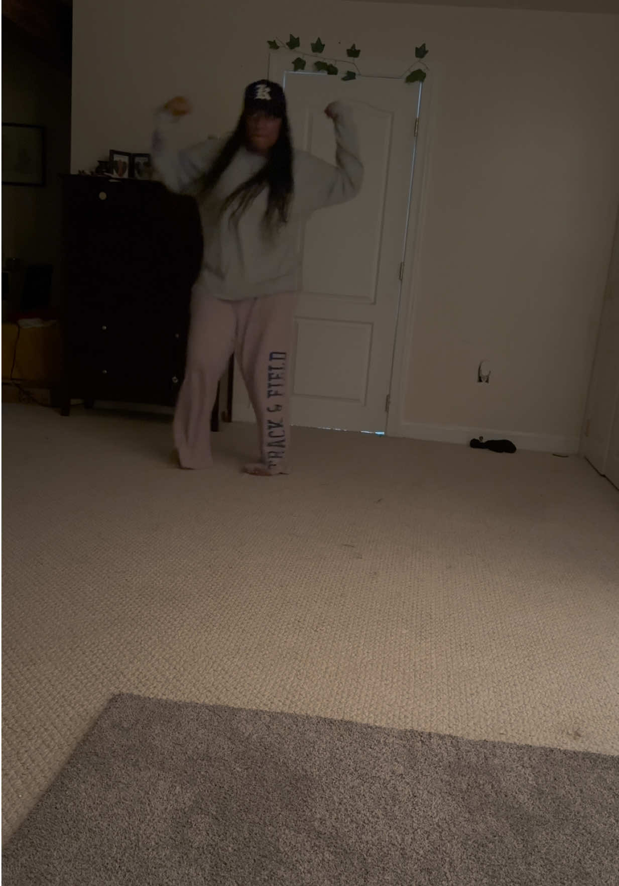 @danielle-monet