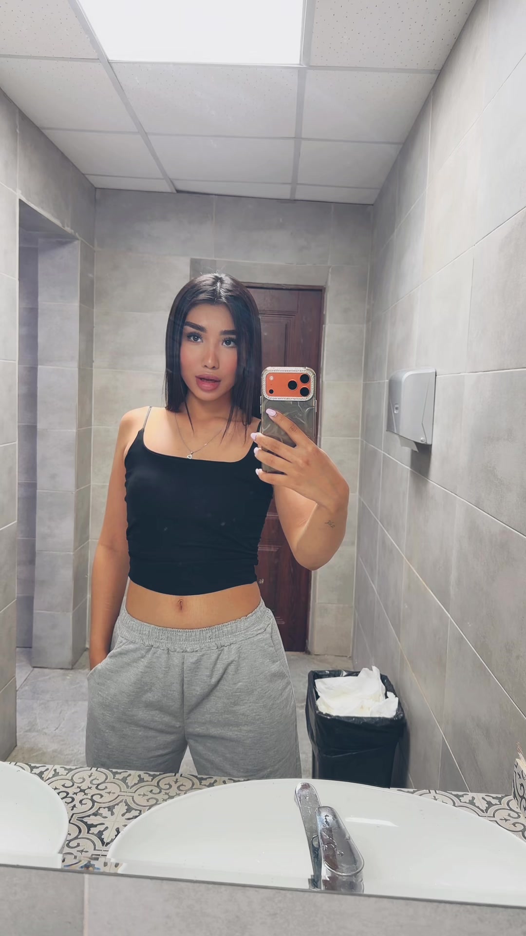 @s.