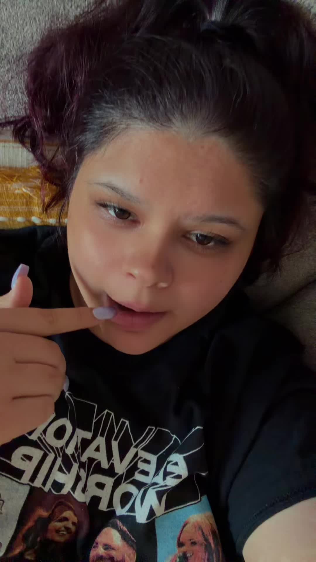 @delynn1822