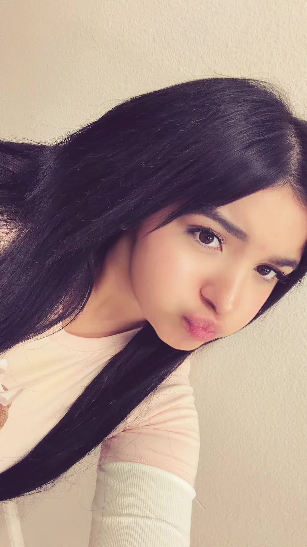 @arielala