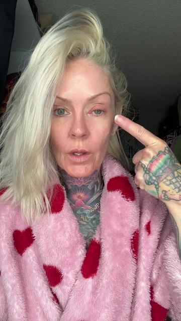 @Queenofthatrailerpark