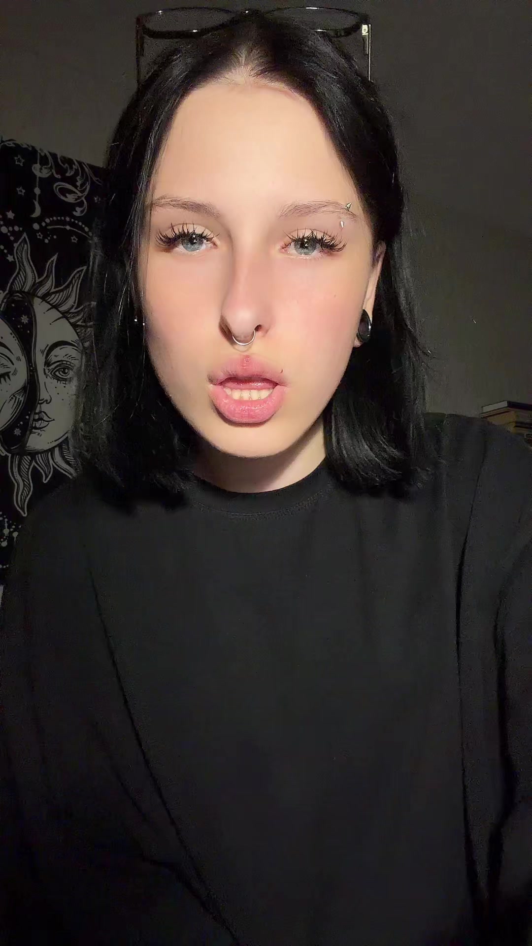 @Санька