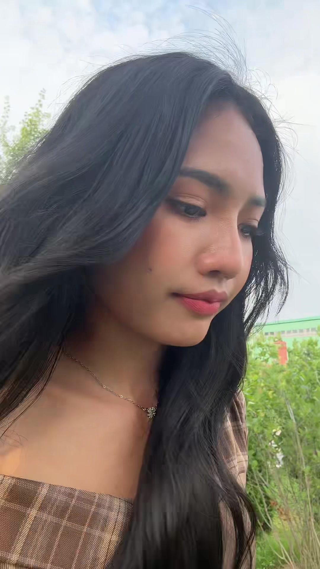 @🕊️Ah Nich🕊️ (ចែនំប៉ាវ)