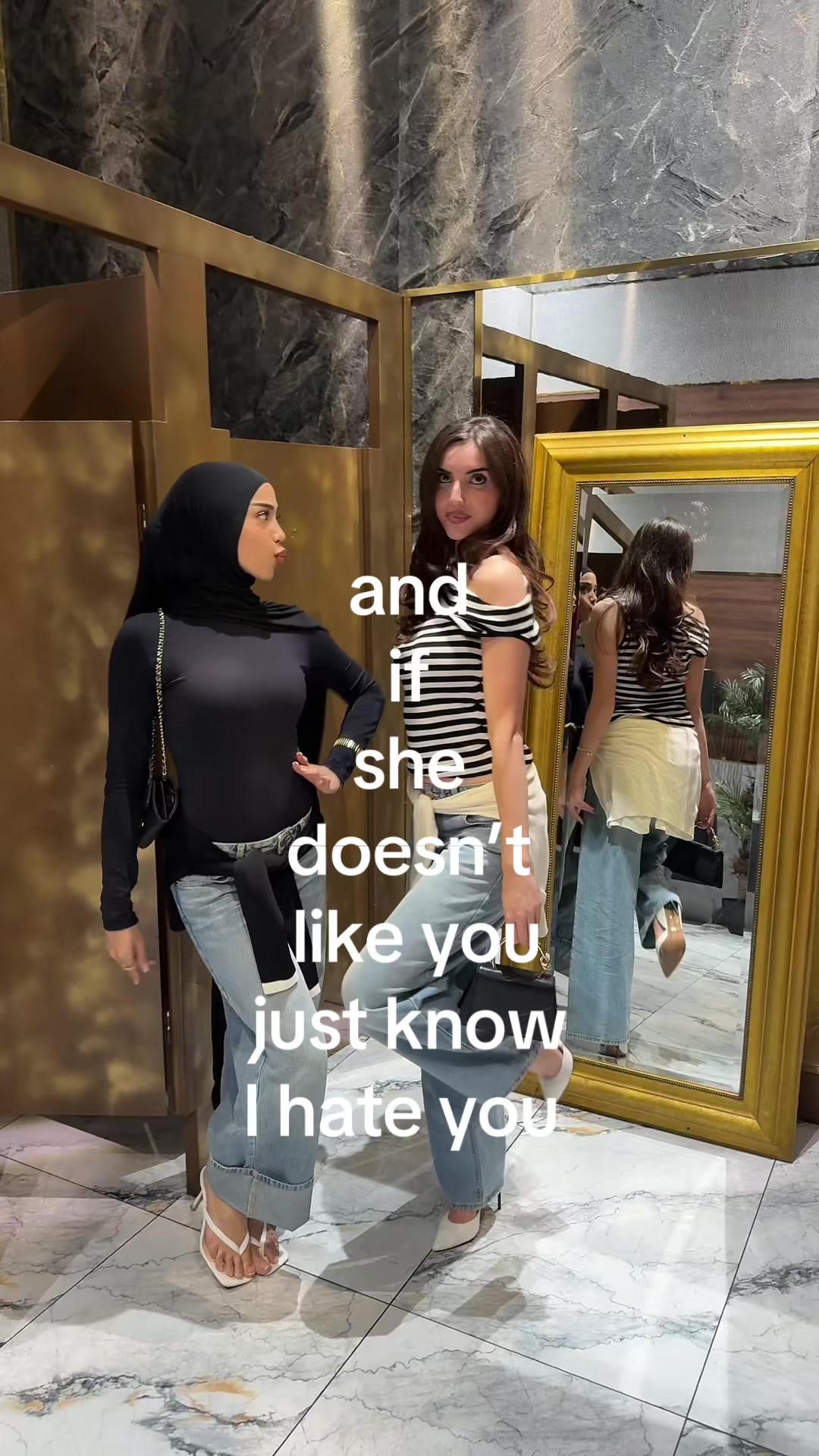 @لارا