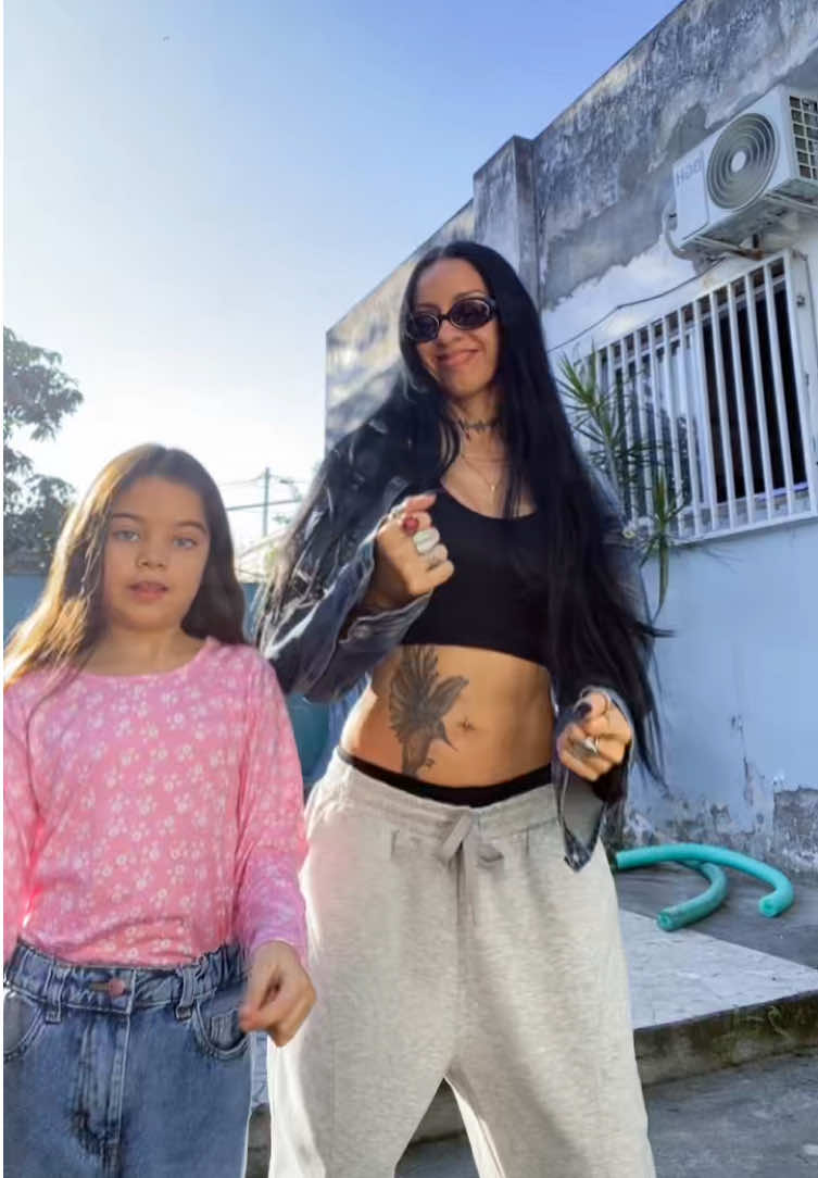 @vaneswaggy