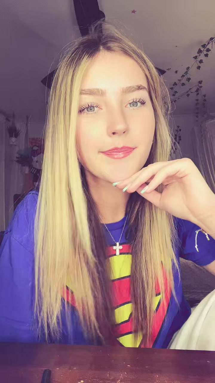 @ellaa