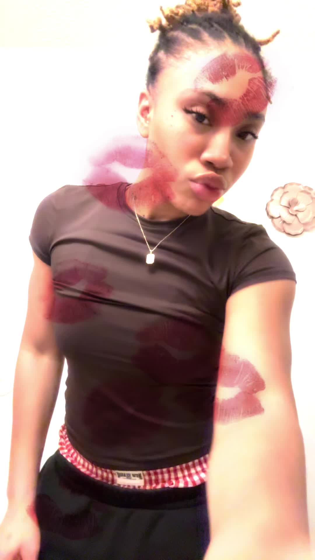 @Tiani.jada