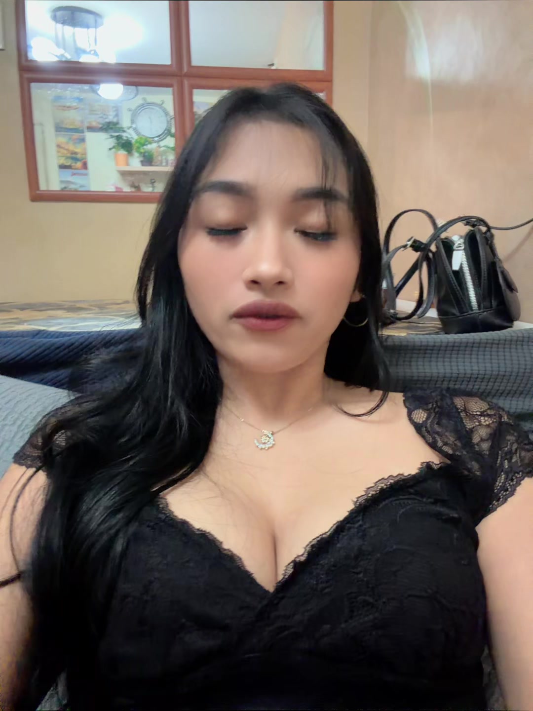 @Angelayaay -IG