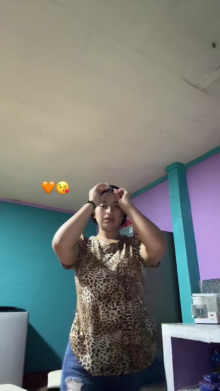 @Melanytene1