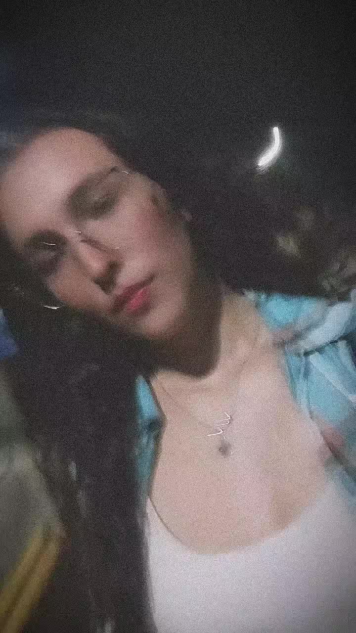 @Jenny Pinz&oacute;n