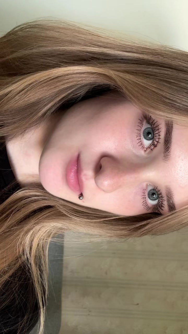 @adelya_.