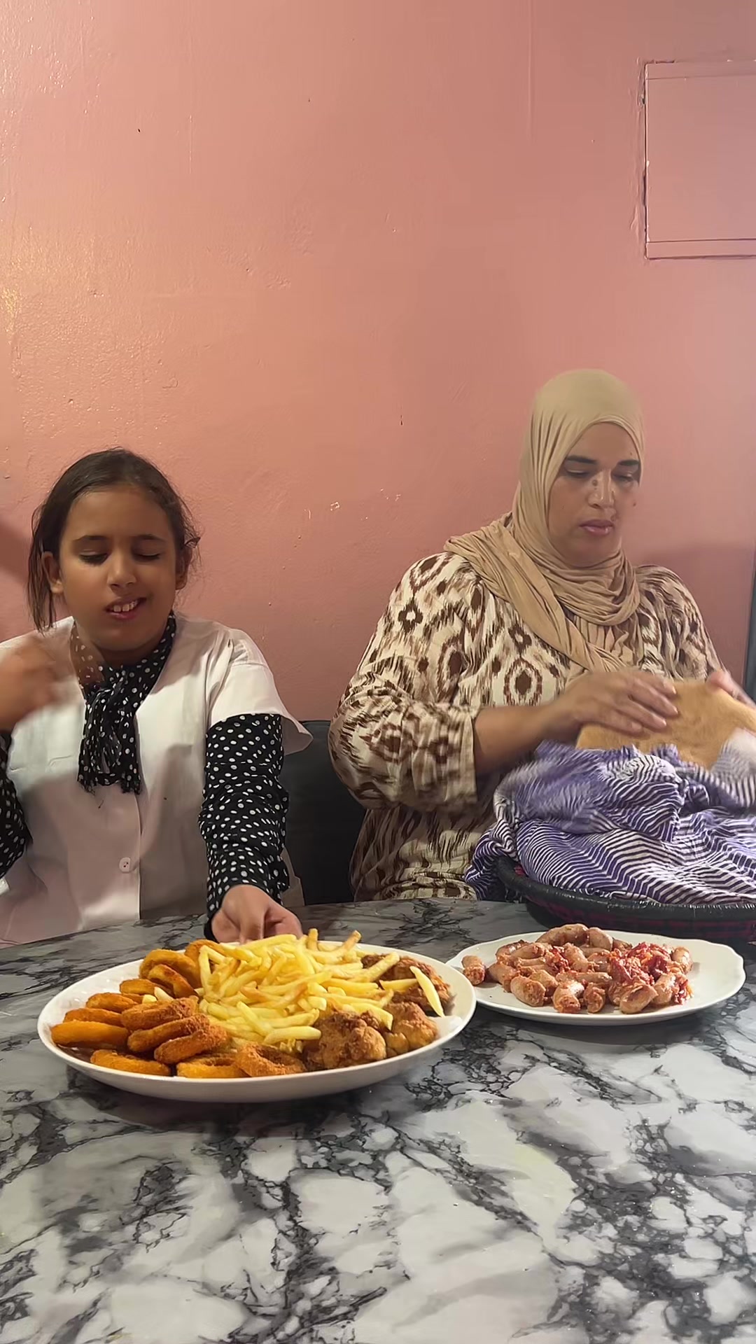 @🦋سمية الأم المكافحة🦋