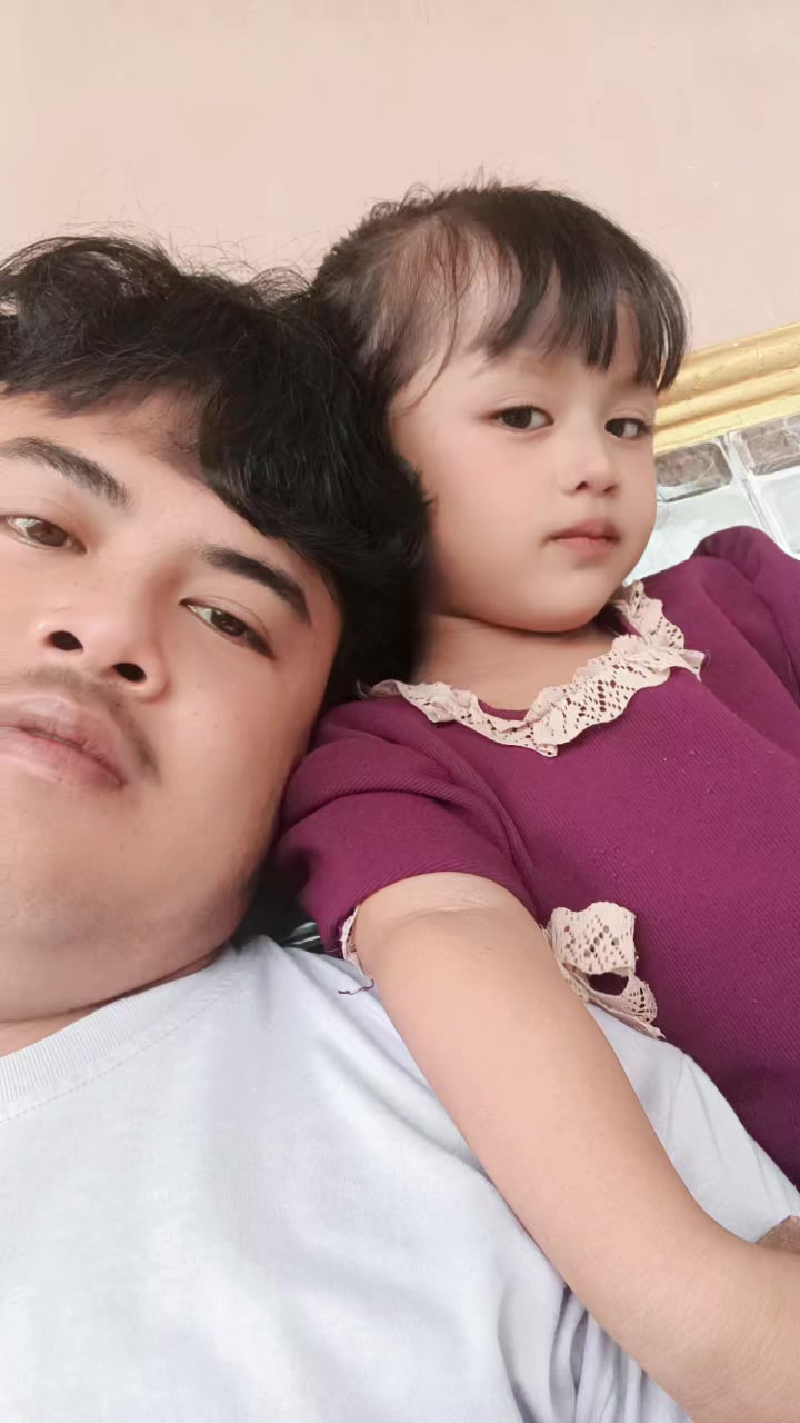 @Elvira N.s🌻