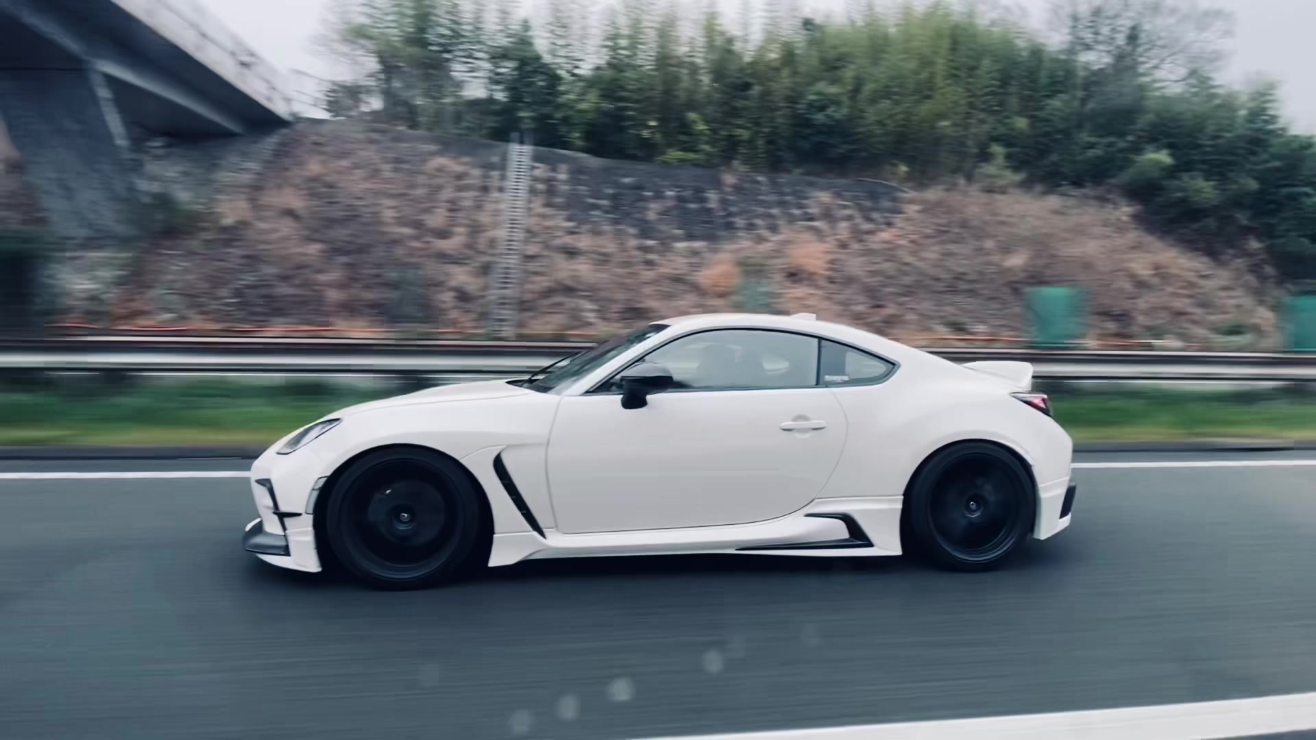 @lrnz_ZN8