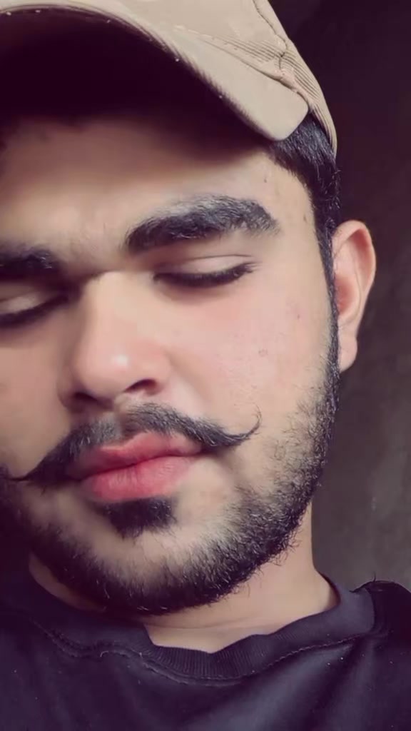 @SADA bahar 🖤❤️😊