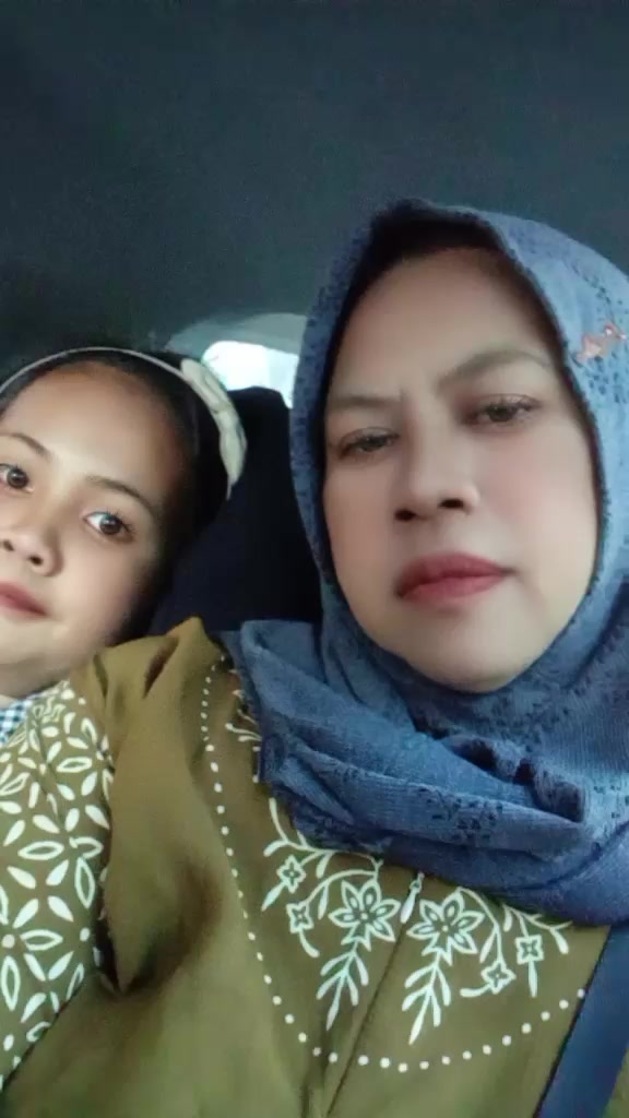 @kamilaputri139
