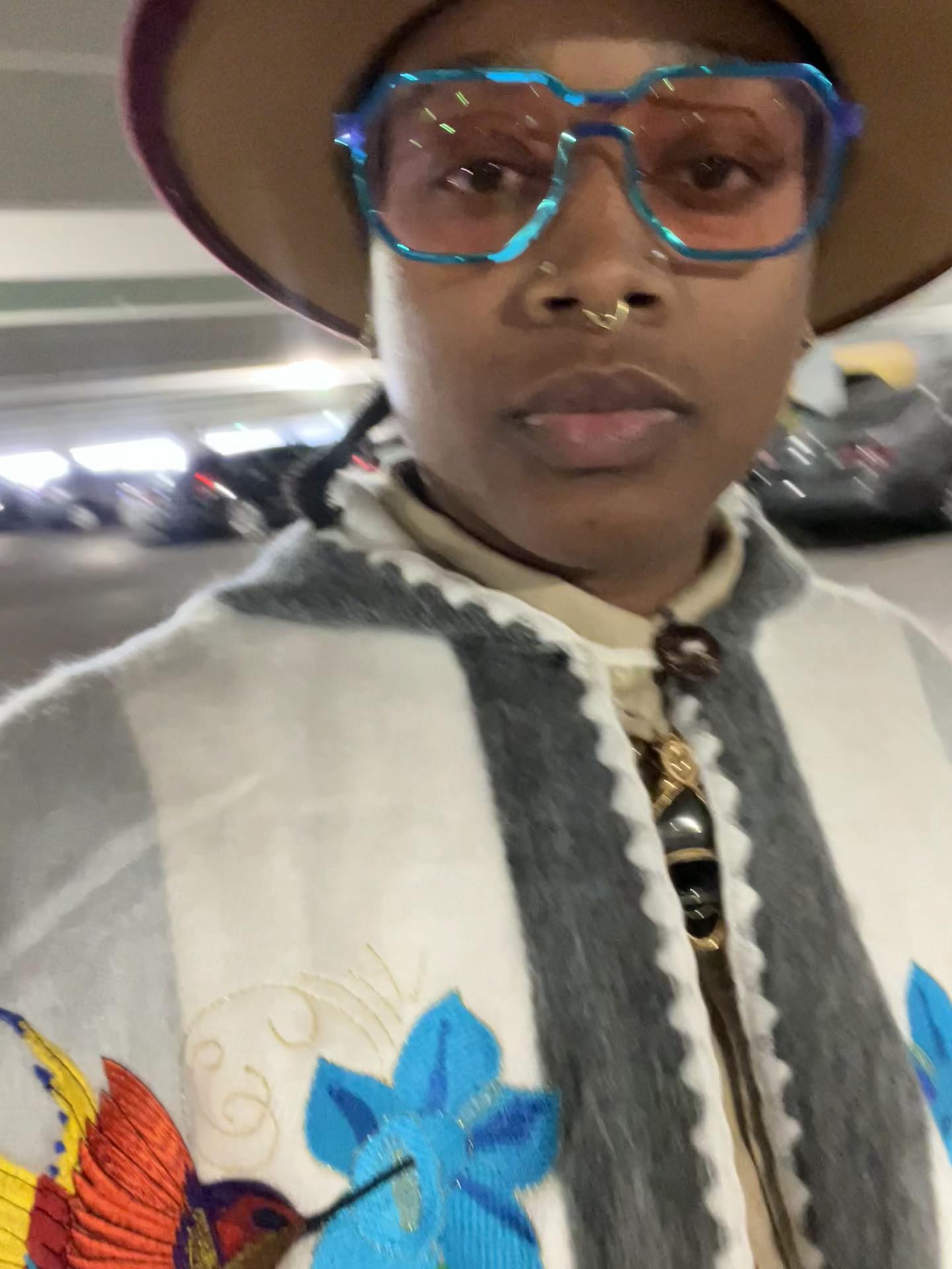 @Empress_Divinitea
