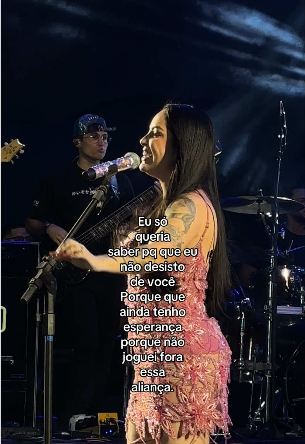 @Ana Karolayne