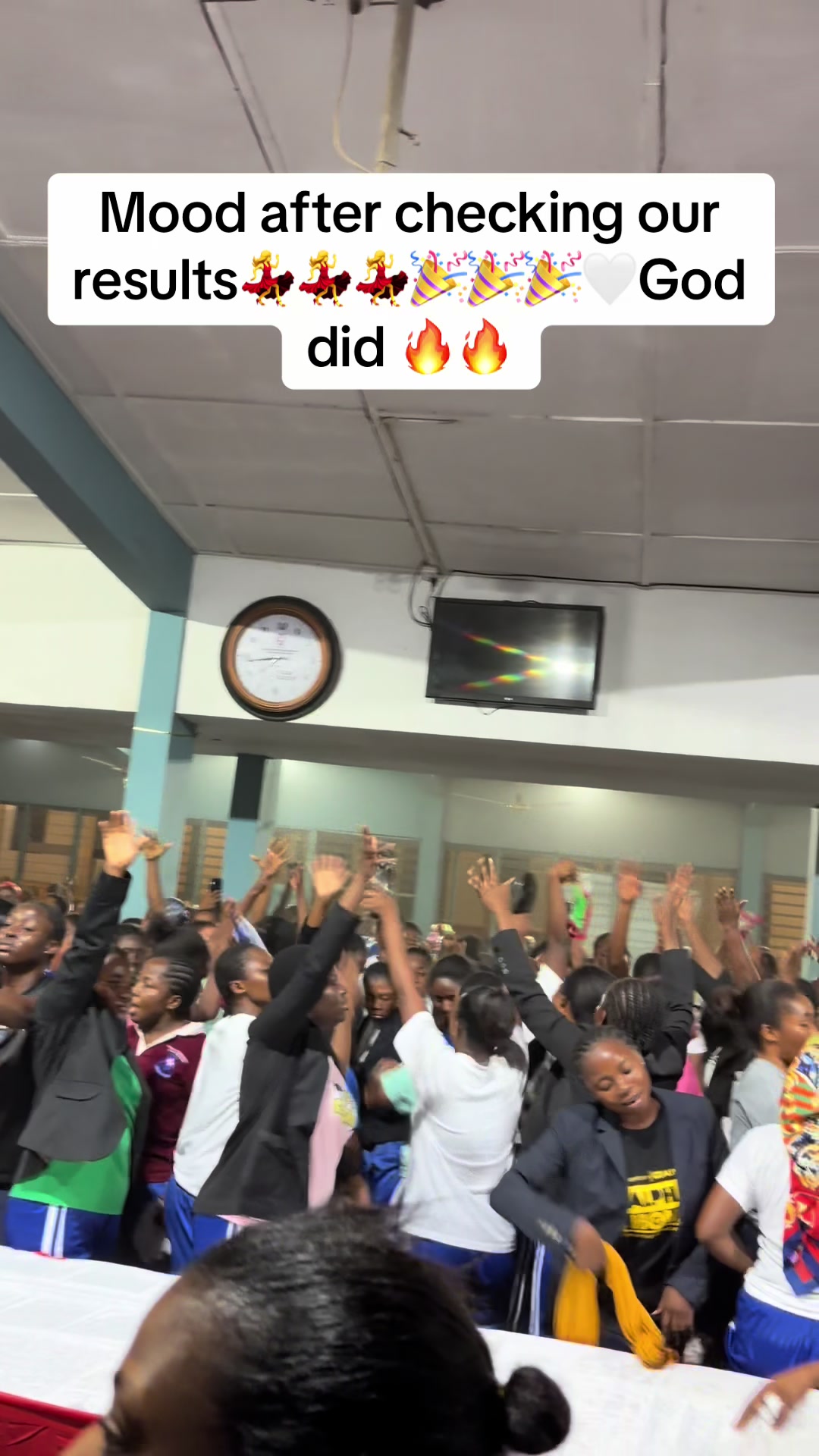 @Madam Bronii🤭🤍💎👩🏫🌎