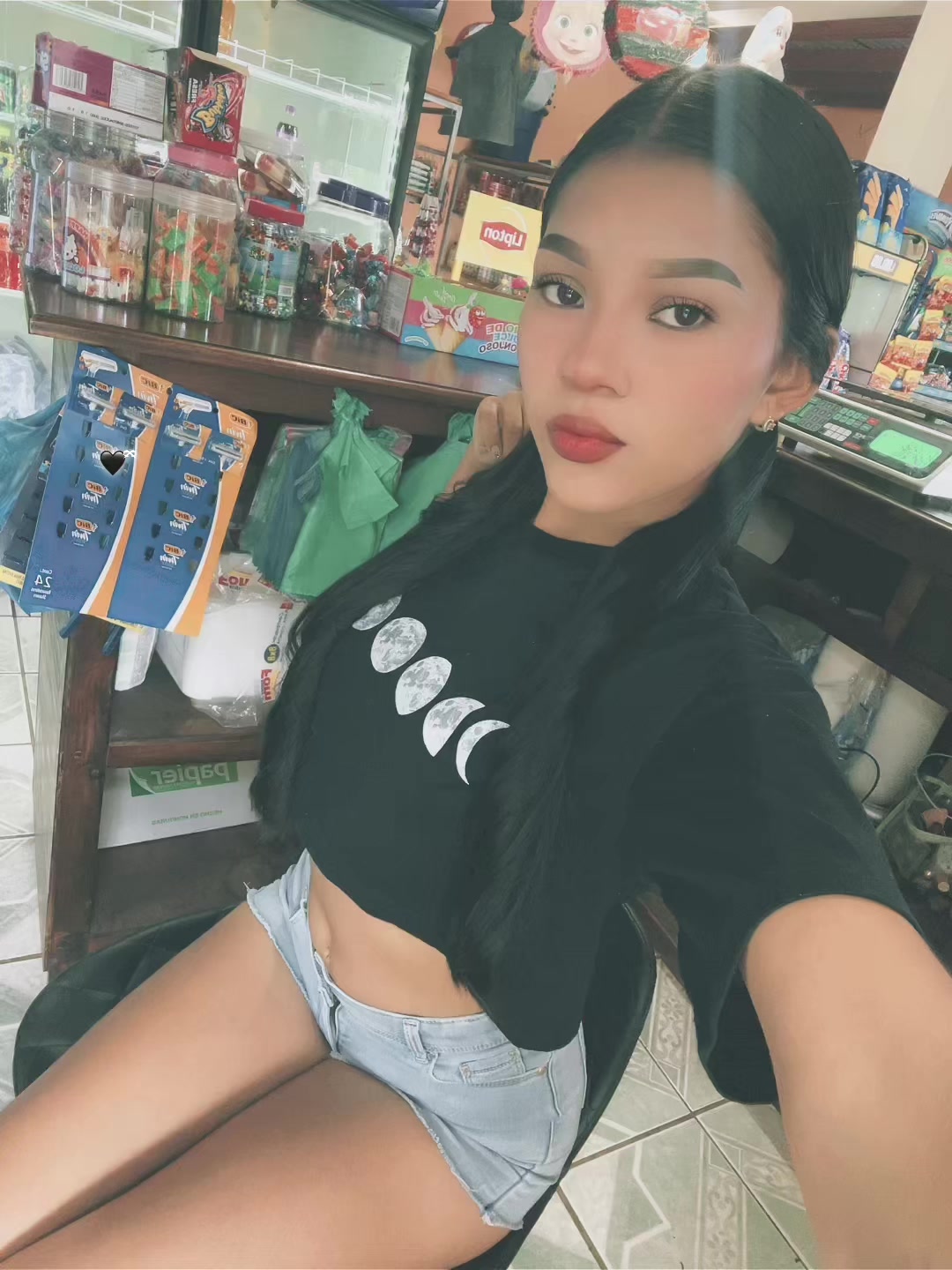 @Evaโ๏ธ