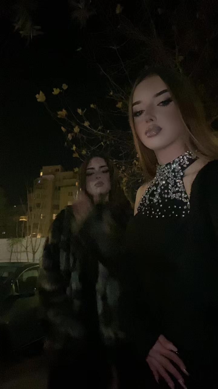 @E'