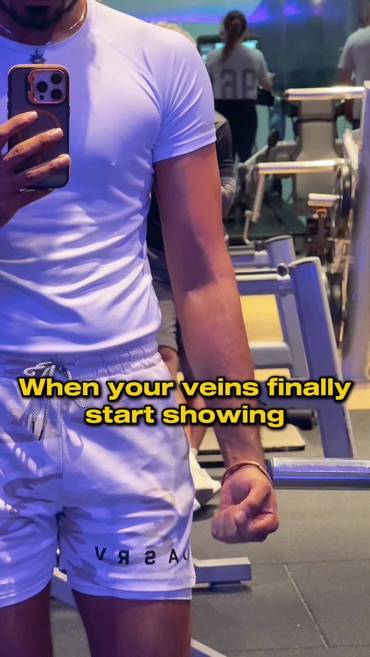 @𝓟𝓻𝓪𝓿𝓲𝓷 𝓚𝓾𝓶𝓪𝓻