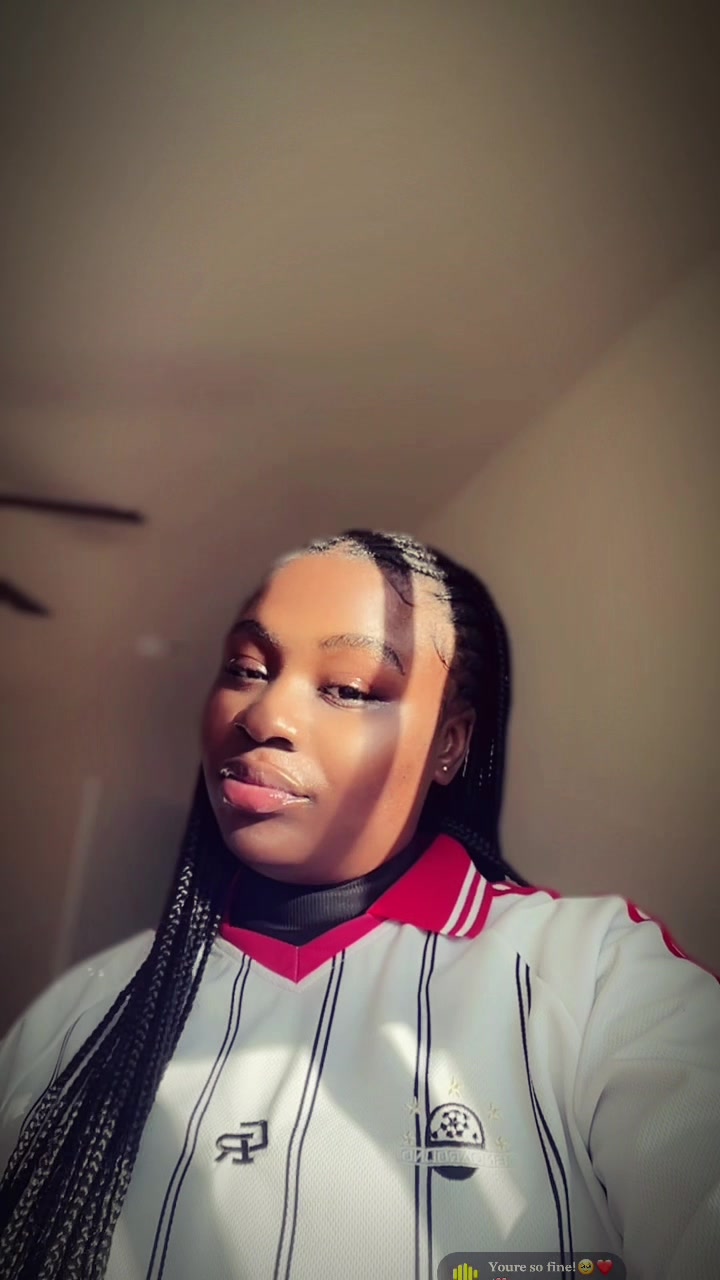 @..🦋.Royce🤍