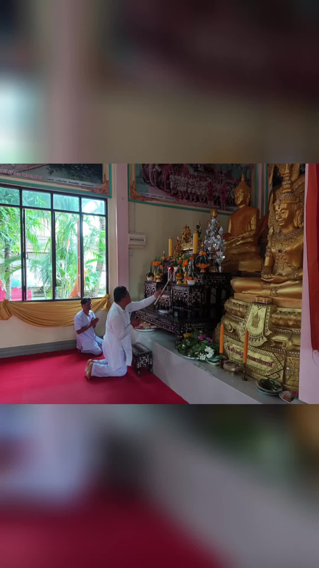 @"แสงสว่าง เสมอด้วยปัญญาไม่มี"