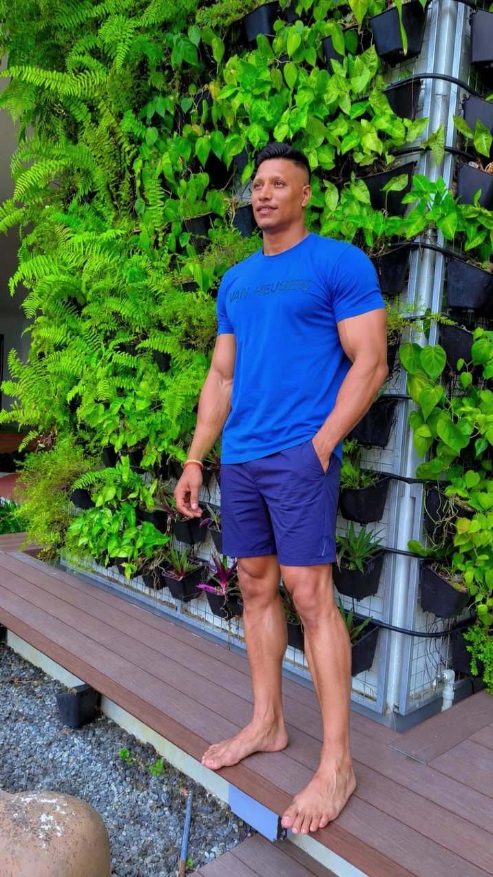 @harshRajput🇭🇲🇸🇬