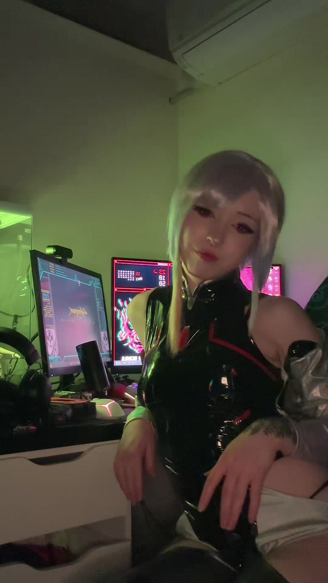 @Junaiii