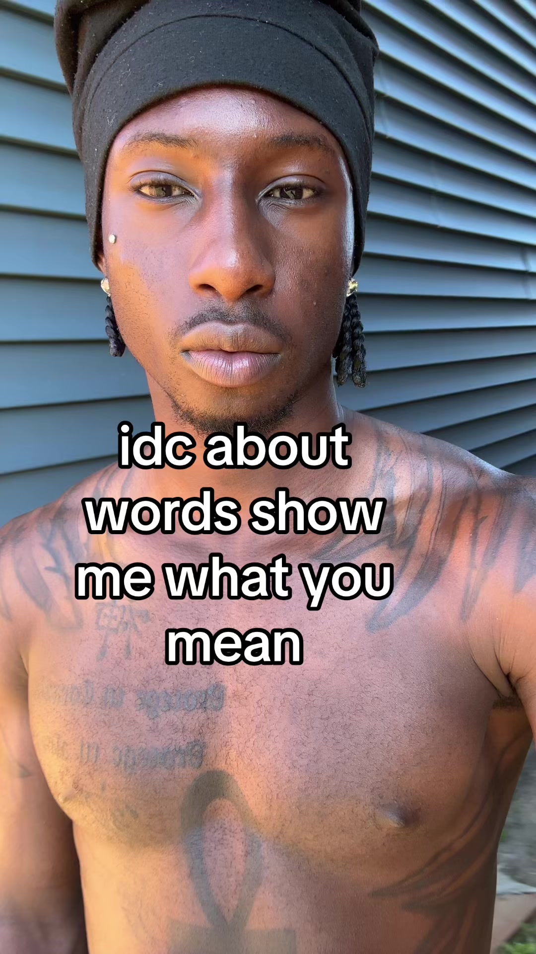@￼