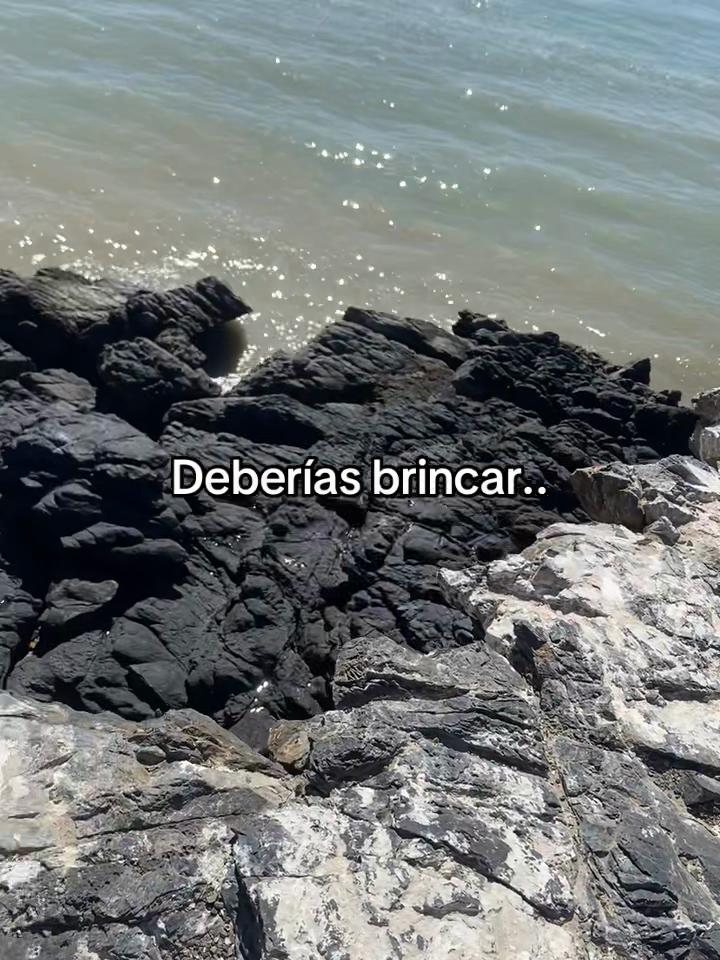 @Is a Genia