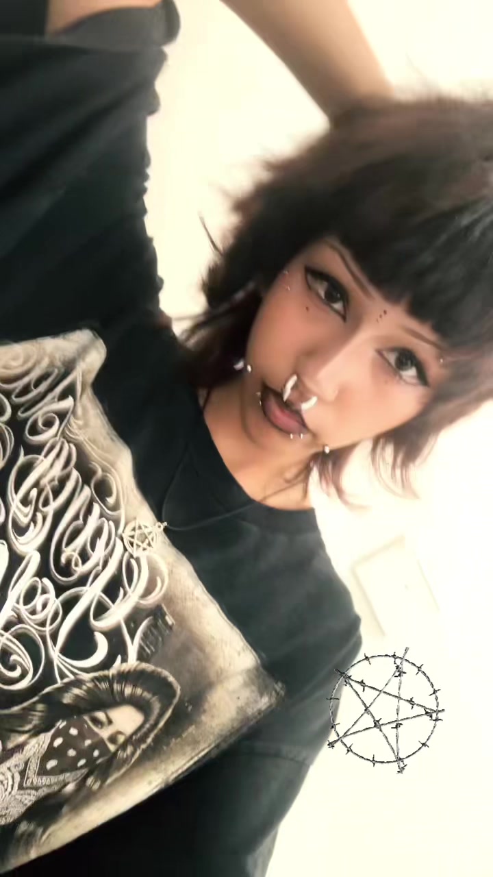 @baphomet🧁