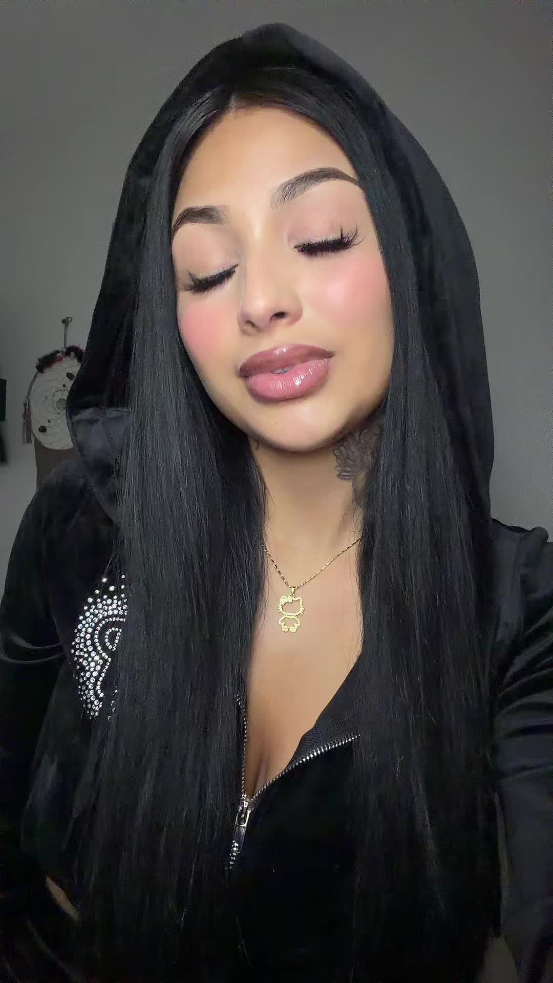 @Playgirllove