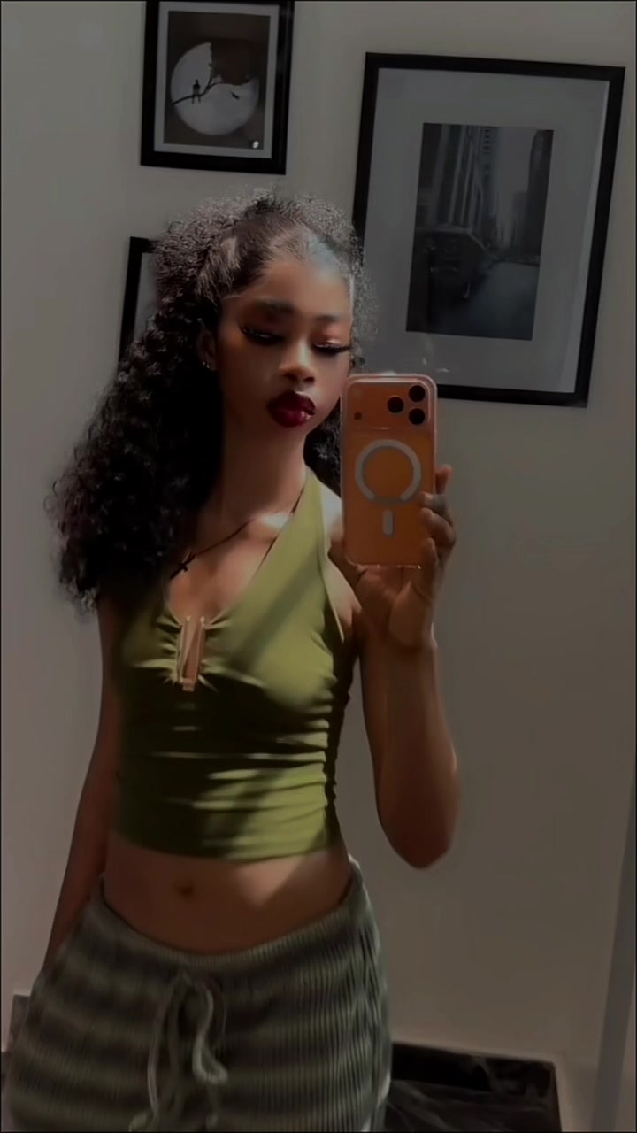 @Stella💸🍯✨