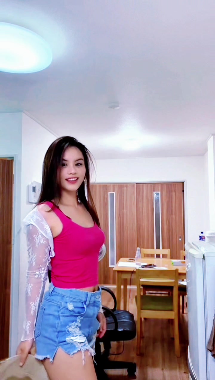 @👸