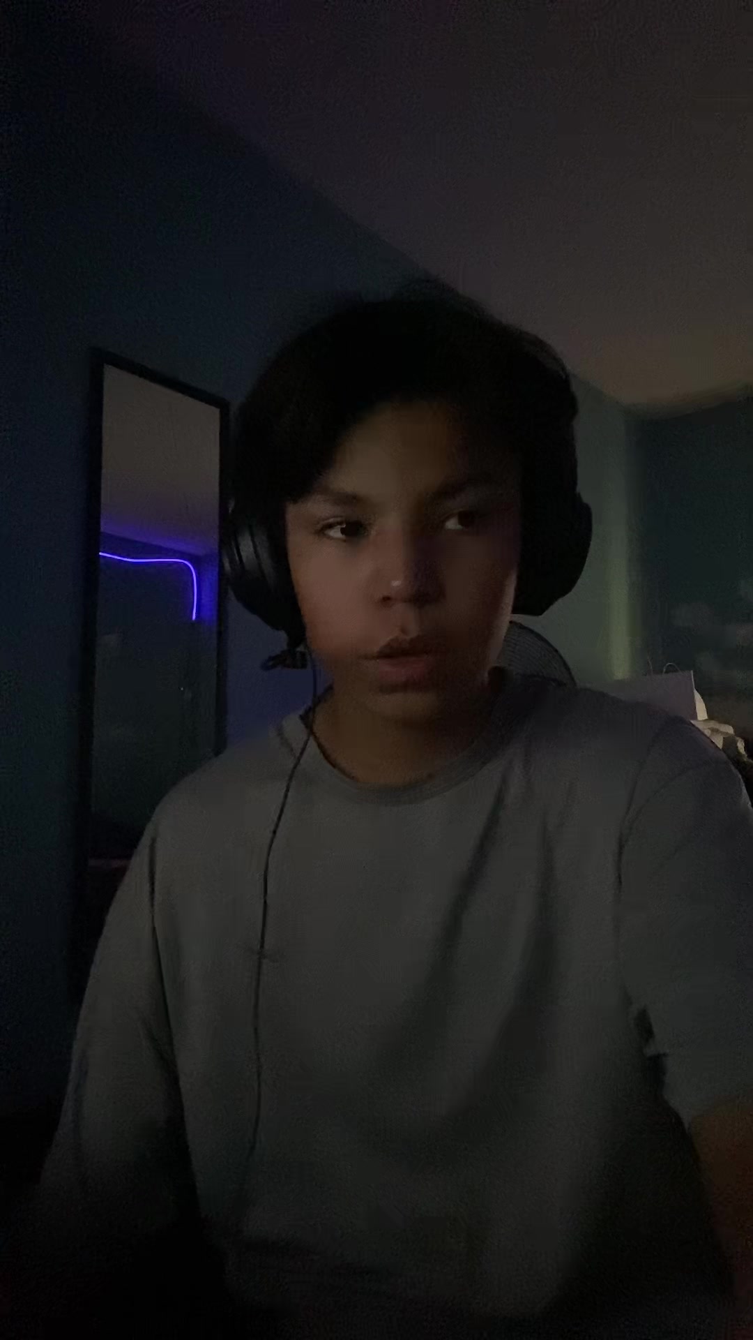 @𝘴𝘩𝘢𝘺𝘥𝘦𝘯
