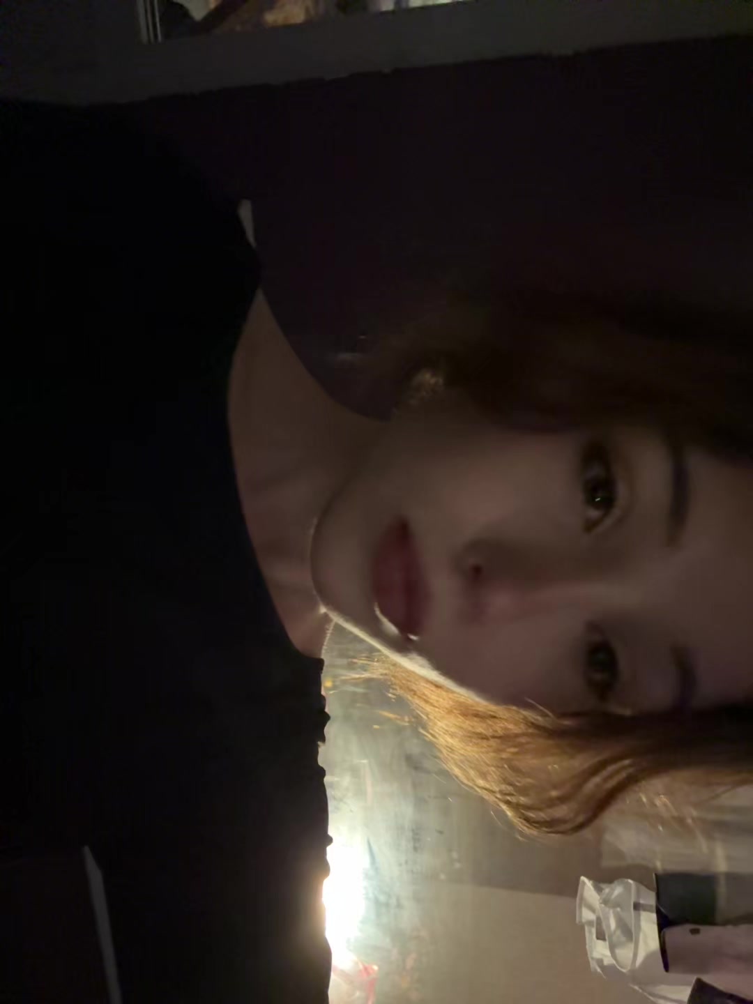 @👅