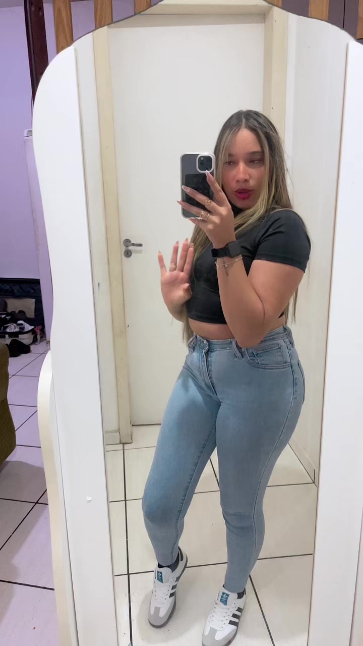 @La_chey_0909