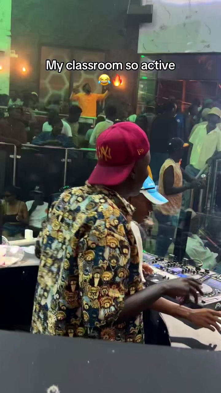 @Uncle whistle SOWETO BOY