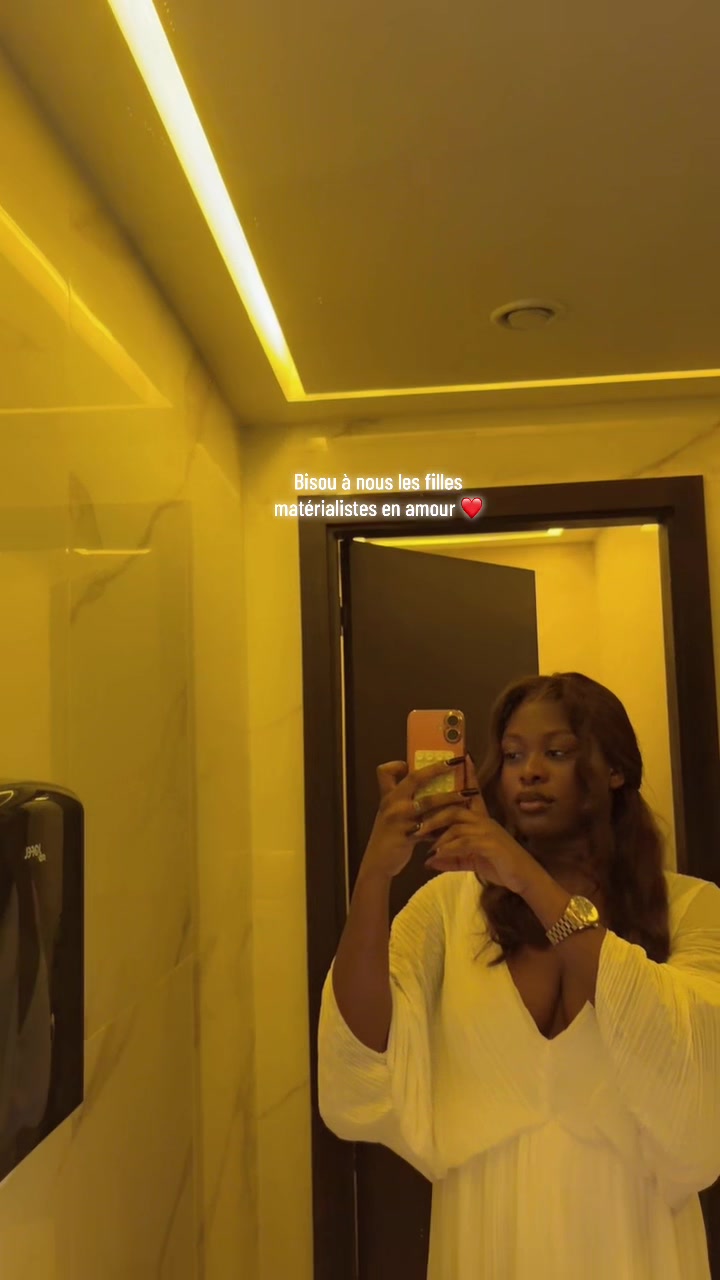 @Mia_Ella🇬🇦🇲🇦