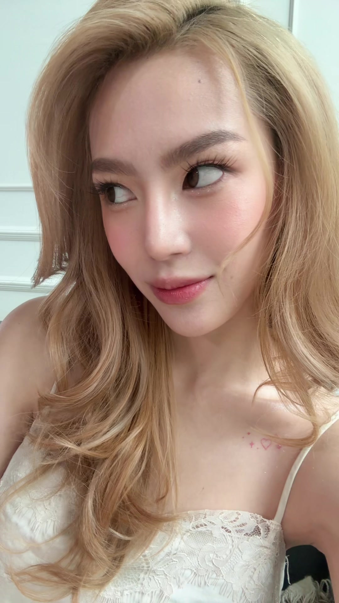 @@asiayoona on IG :)