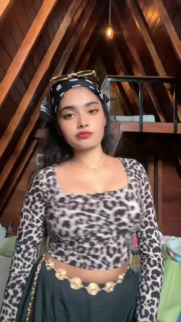 @anellyaselee