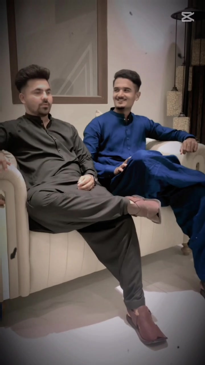 @KHAN......😎🔥