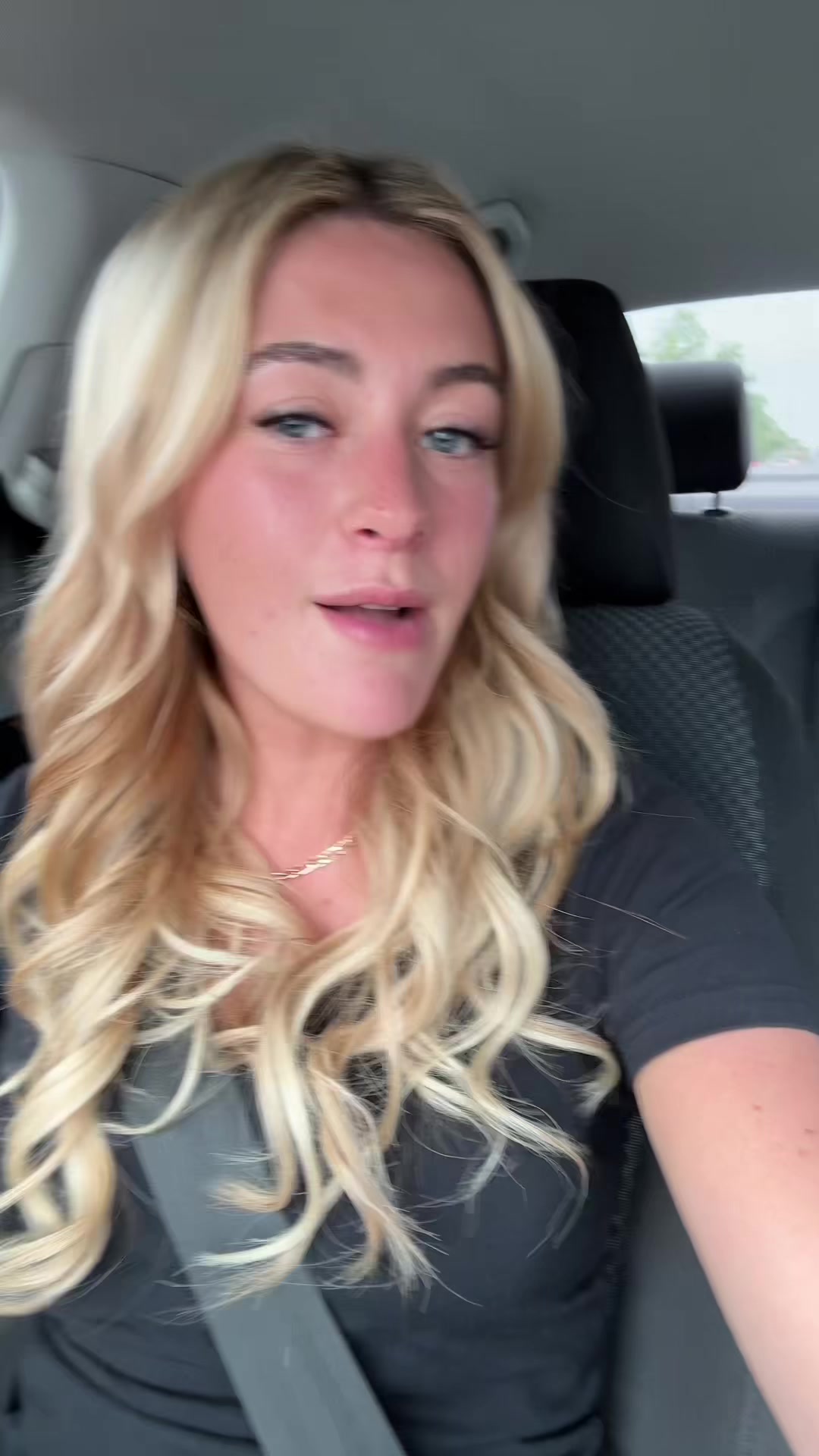 @bella__thompson