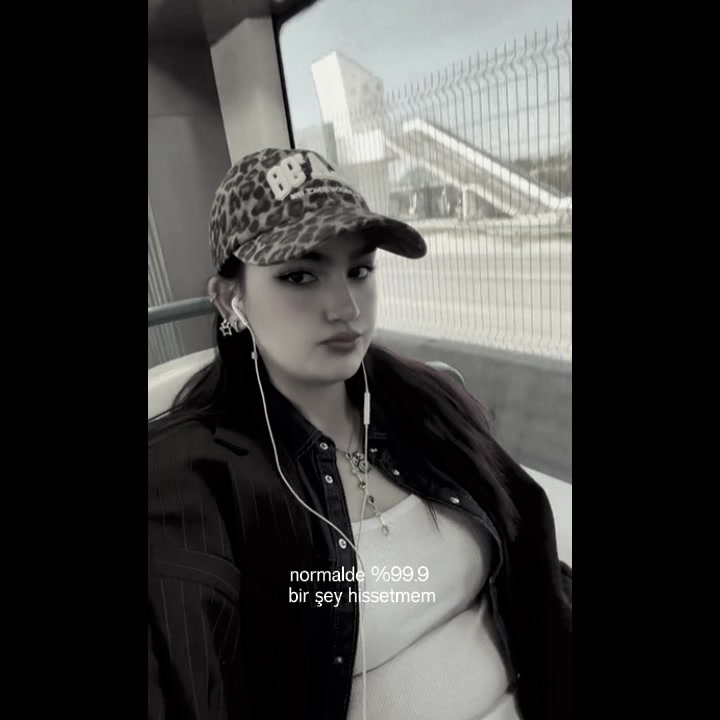 @Nazlı Yıldız